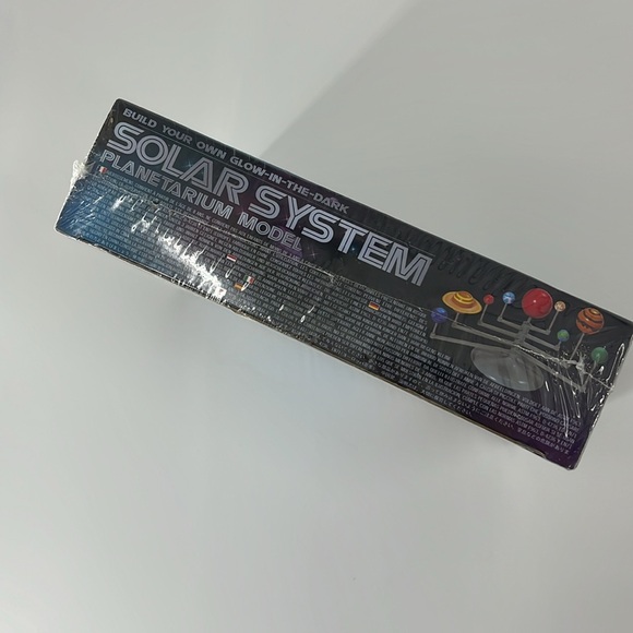 4M KidzLabs Glow In The Dark Solar System Planetarium Model NEW 8Y & Up - Picture 5 of 12